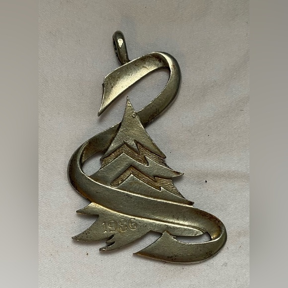 Vintage 1986 pewter tree necklace pendant- decorative...Christmas / Holiday - Picture 1 of 4